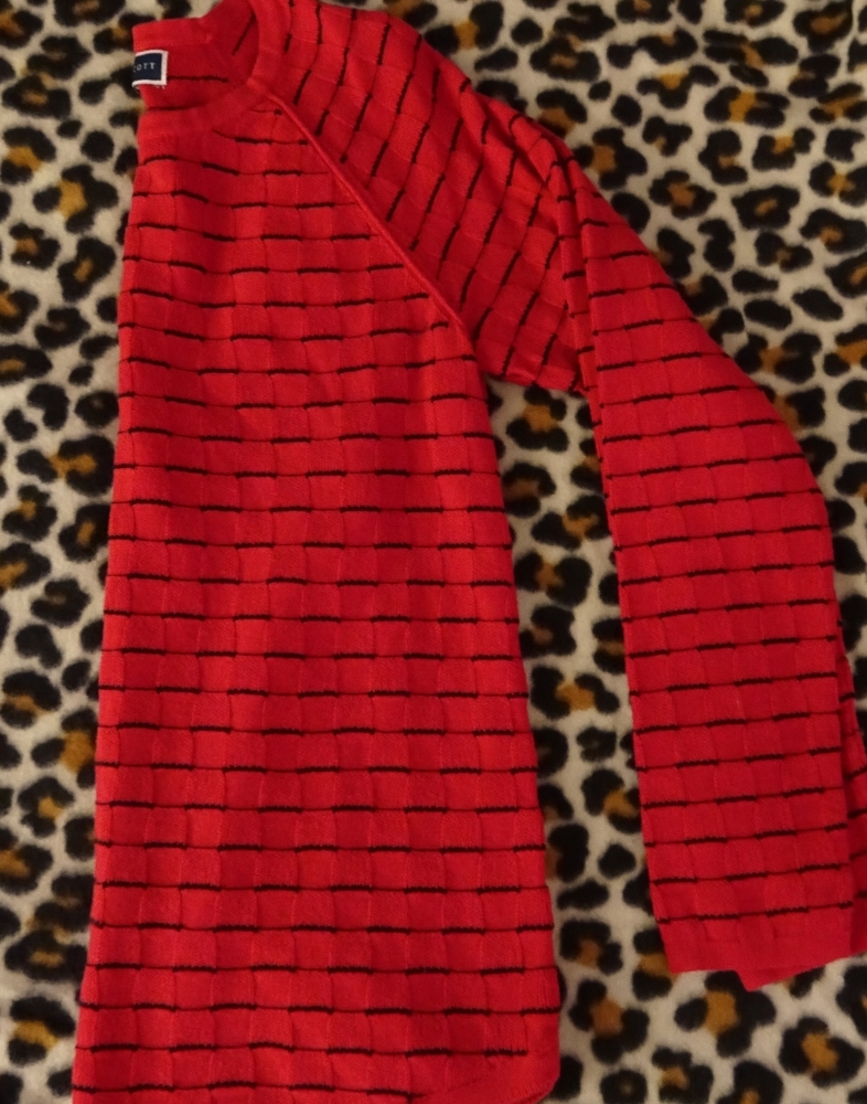 Sweater - Picture 2 of 3